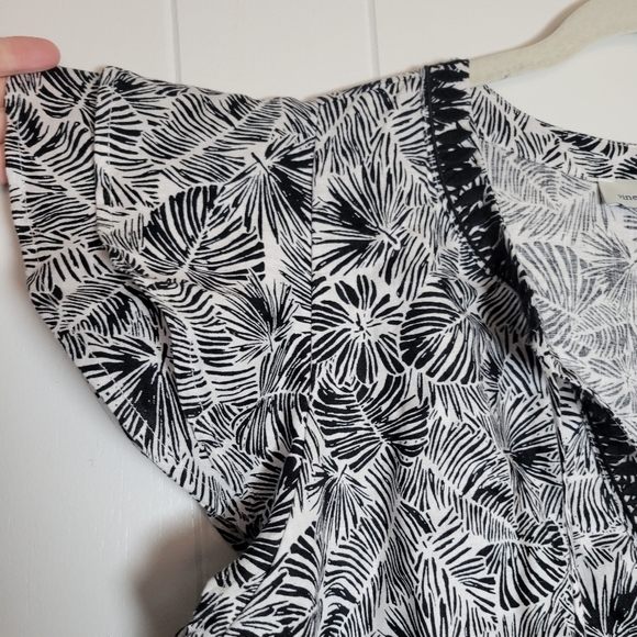 NWT Vineyard Vines Linear Palms Tunic Dress 100% Linen Black White Tassel Tie LG - Picture 5 of 16